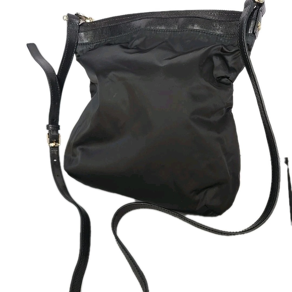 Henri Bendel Nylon Crossbody Bag Black Adjustable Leather Strap Logo Zipper Pull